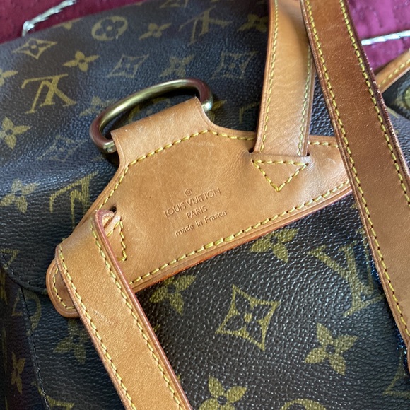 Louis Vuitton Monogram Montsouris PM backpack missing cinch cord - Picture 3 of 9